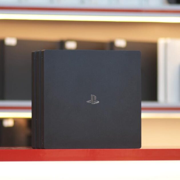 PS4 PRO 500GB ONLINE